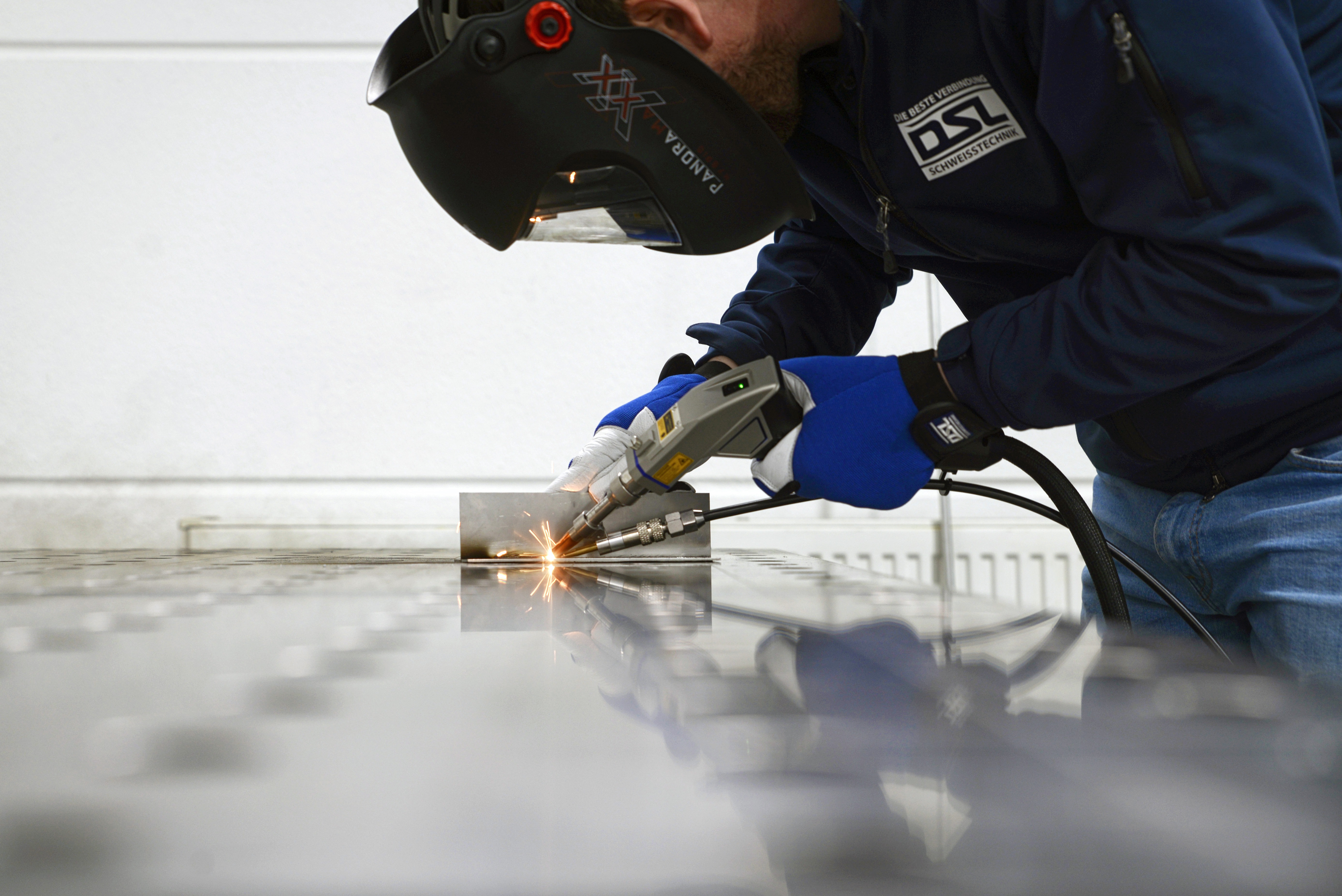 Handgeführte Laserschweißeinheit